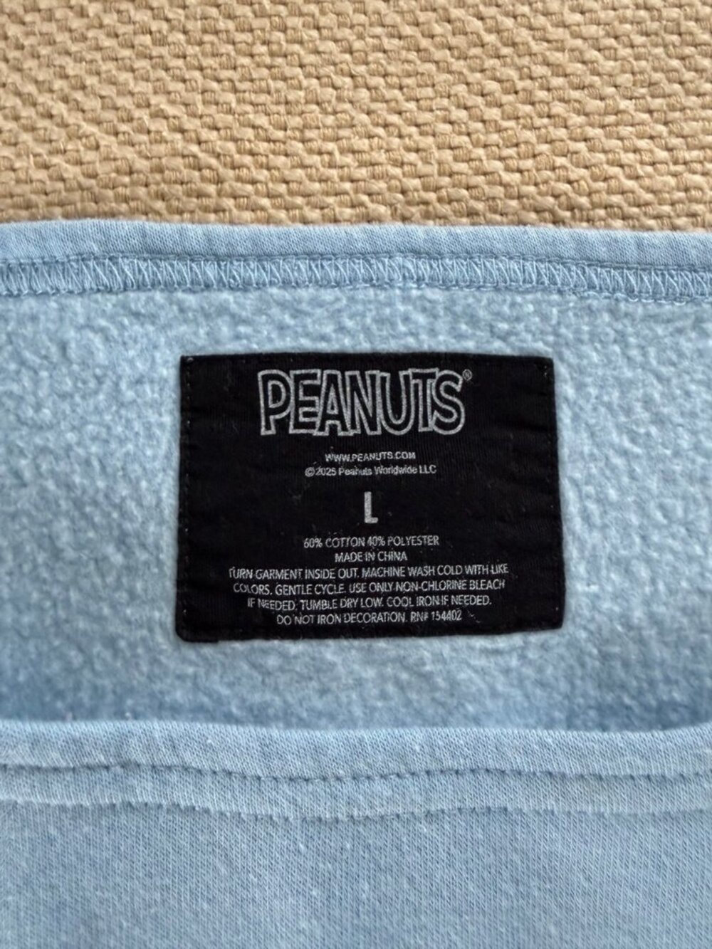 Peanuts Worldwide Snoopy Graphic Fleece Pullover Blue Sweatshirt L - Picture 4 of 8